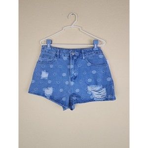 NWT Nikkis beach house Boutique Distressed smiley face Denim Shorts Size Small